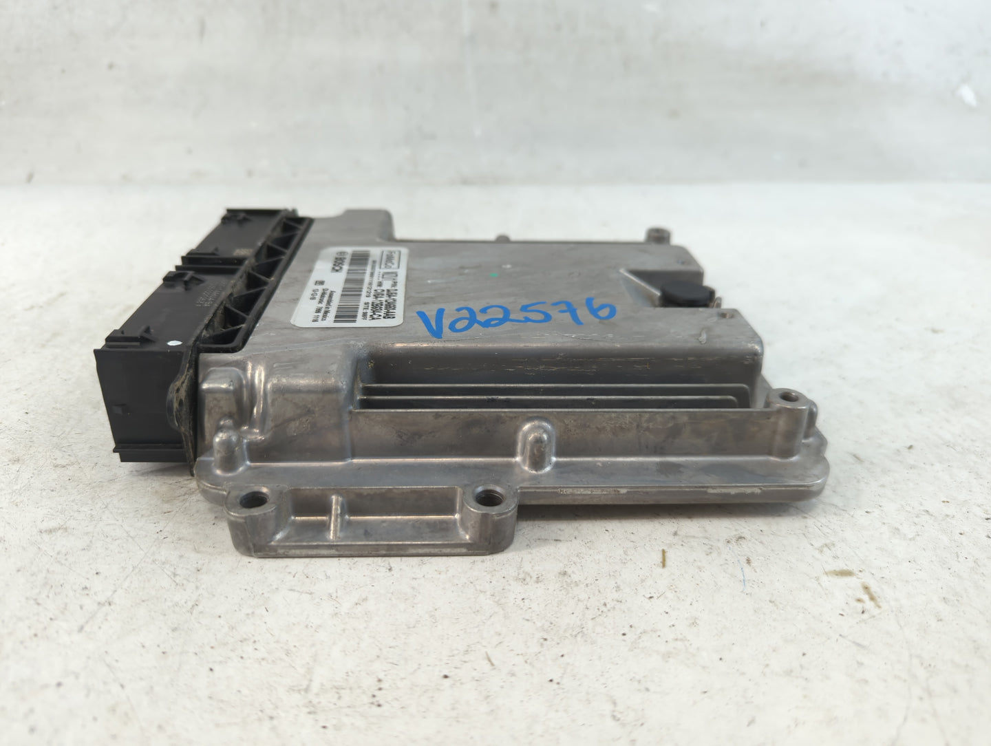 2013-2016 Ford Escape PCM Engine Control Computer ECU ECM PCU OEM P/N:DJ6A-12A650-AAB Fits Fits 2013 2014 2015 2016 OEM Used