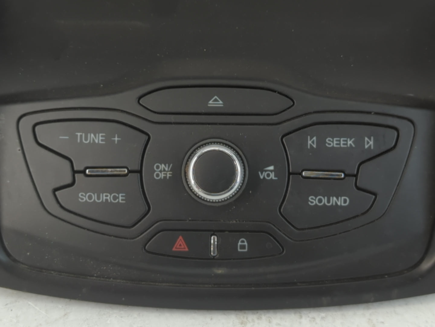 2013-2016 Ford Escape Radio AM FM Cd Player Receiver Replacement P/N:049868 BL J54 18835 ED3JA6 Fits Fits 2013 2014 2015 201