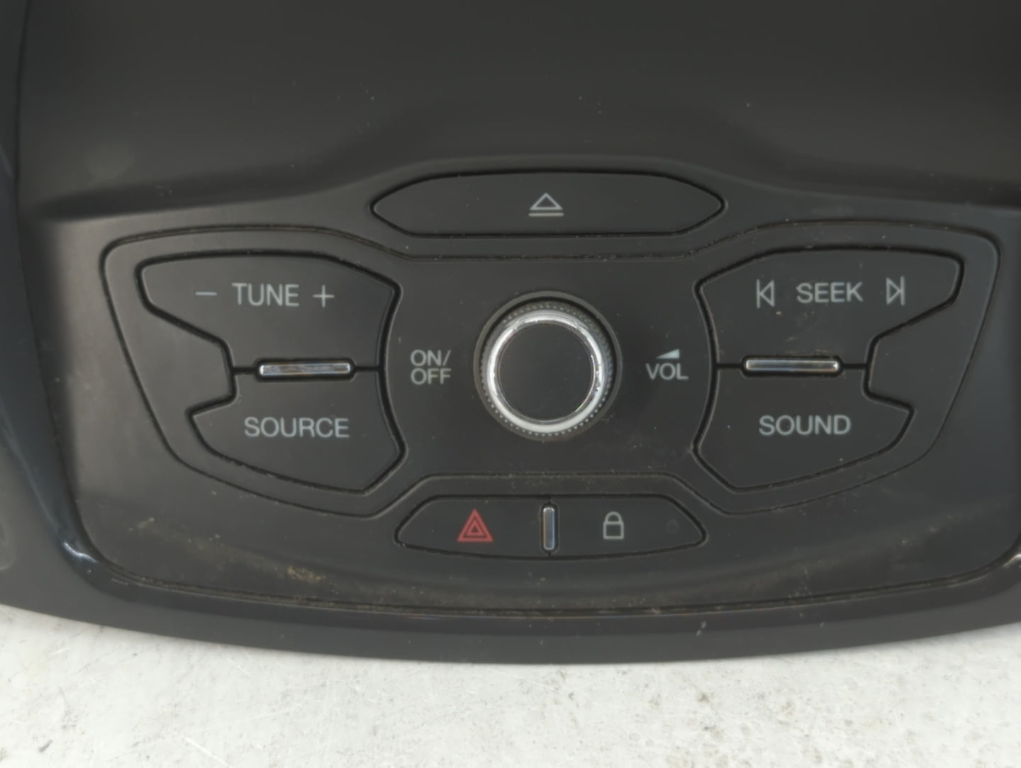2013 Ford Escape Radio AM FM Cd Player Receiver Replacement P/N:CJ54 18835 CD3BA8 Fits OEM Used Auto Parts - Oemusedautopart