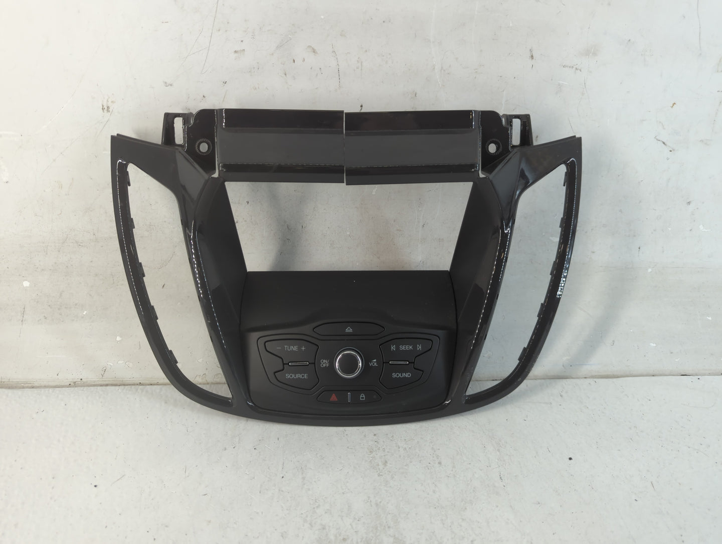 2013-2016 Ford Escape Radio AM FM Cd Player Receiver Replacement P/N:5049868 CJ54 18835 CD3BA8 Fits Fits 2013 2014 2015 2016