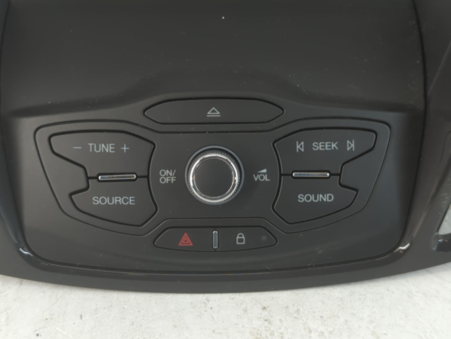 2013-2016 Ford Escape Radio AM FM Cd Player Receiver Replacement P/N:5049868 CJ54 18835 CD3BA8 Fits Fits 2013 2014 2015 2016