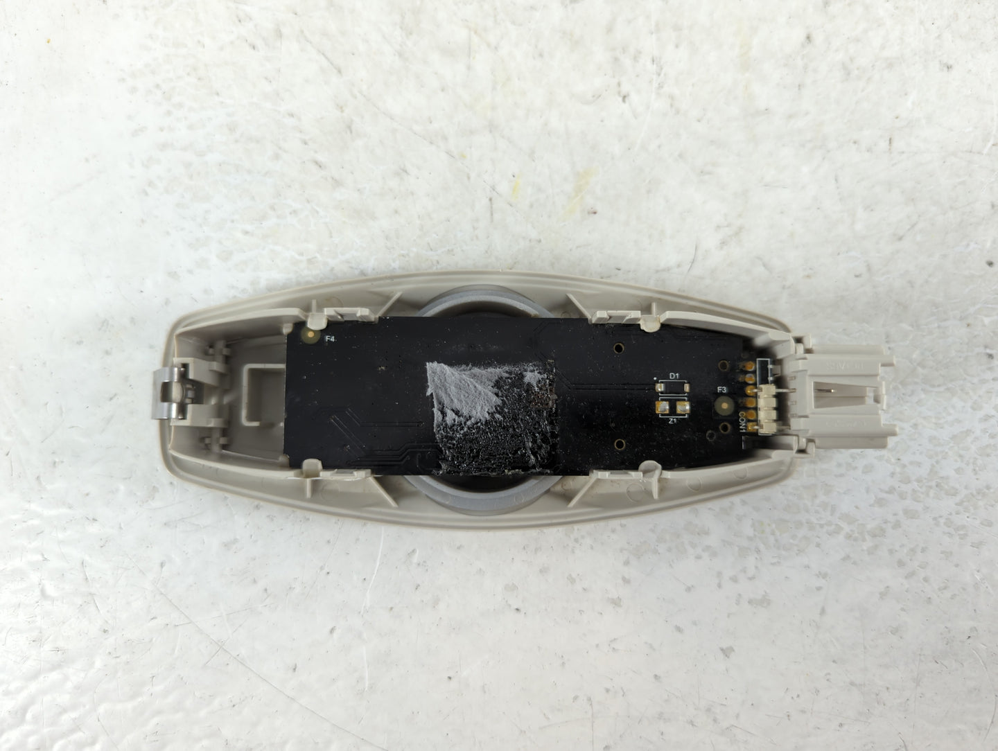 2013-2014 Ford Escape Overhead Roof Console Interior Dome Light - Oemusedautoparts1.com