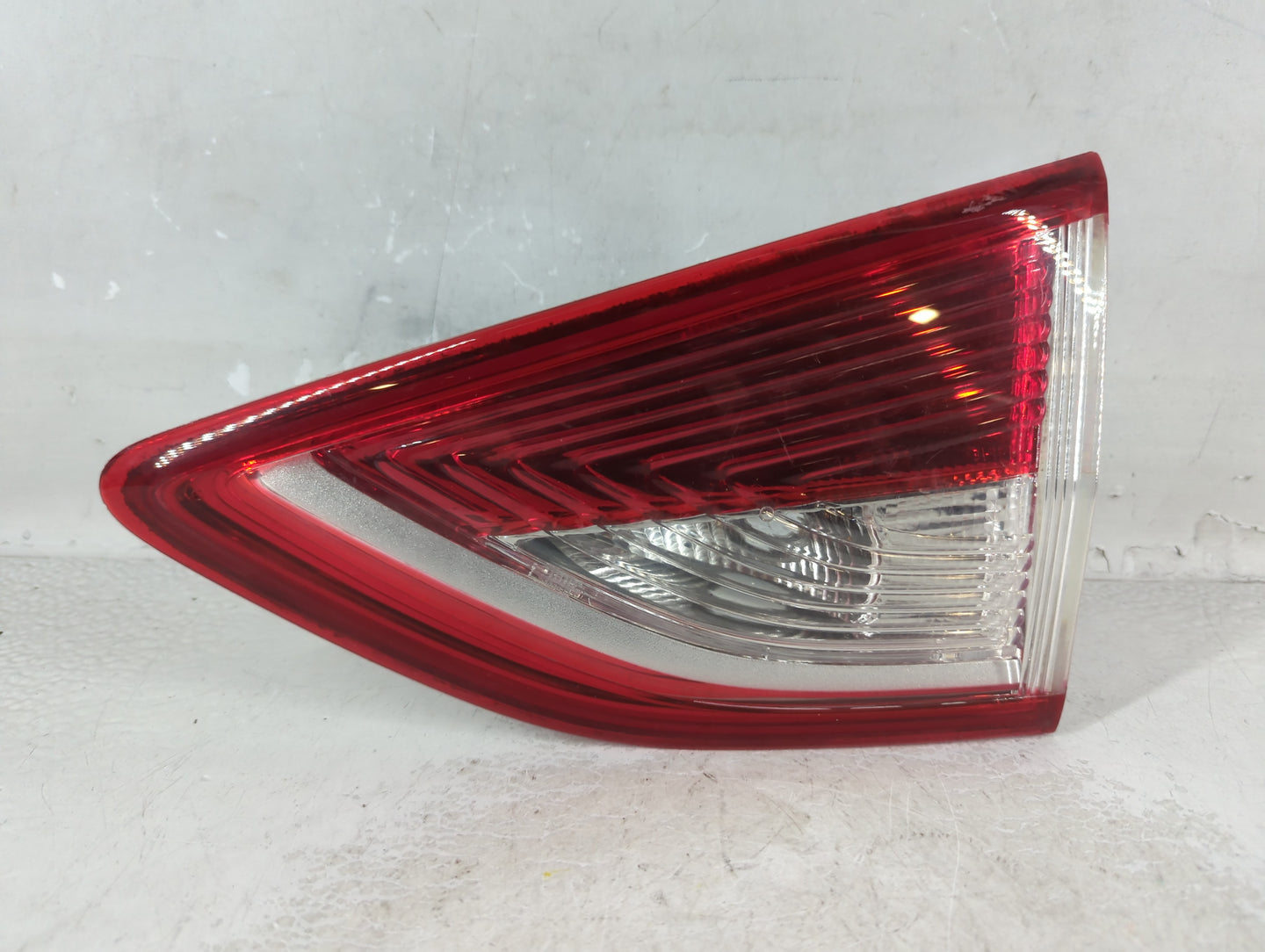 2013-2016 Ford Escape Tail Light Assembly Passenger Right OEM P/N:CJ54-13A602-A Fits Fits 2013 2014 2015 2016 OEM Used Auto 