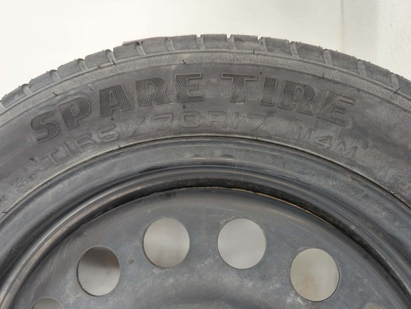 2013-2019 Ford Escape Spare Donut Tire Wheel Rim Oem - Oemusedautoparts1.com