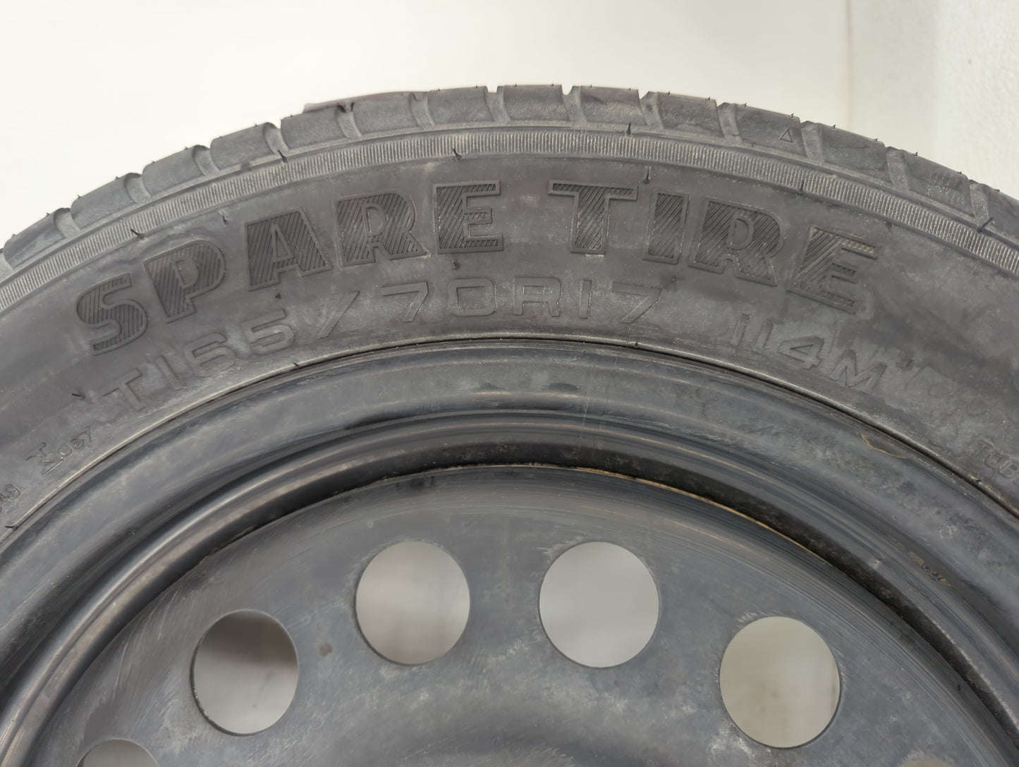 2013-2019 Ford Escape Spare Donut Tire Wheel Rim Oem - Oemusedautoparts1.com