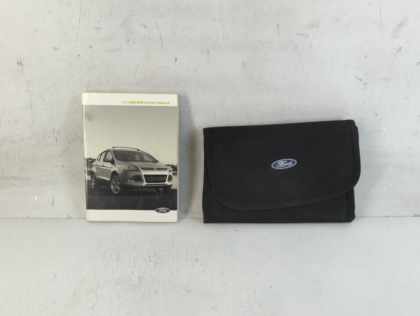 2013 Ford Escape Owners Manual Book Guide P/N:DJ5J 19A321 AA OEM Used Auto Parts - Oemusedautoparts1.com
