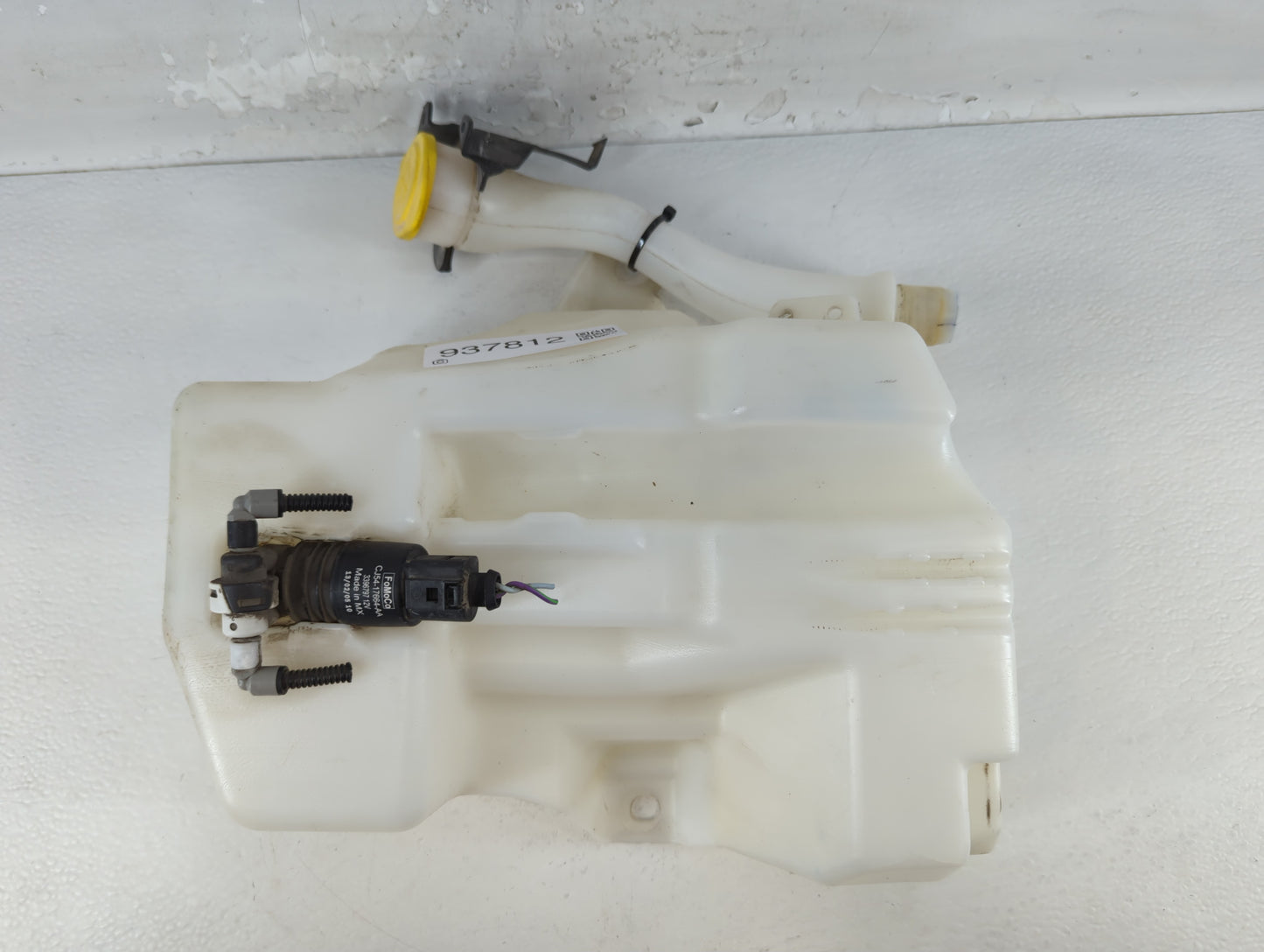 2013-2014 Ford Escape Windshield Washer Fluid Reservoir Bottle Oem - Oemusedautoparts1.com