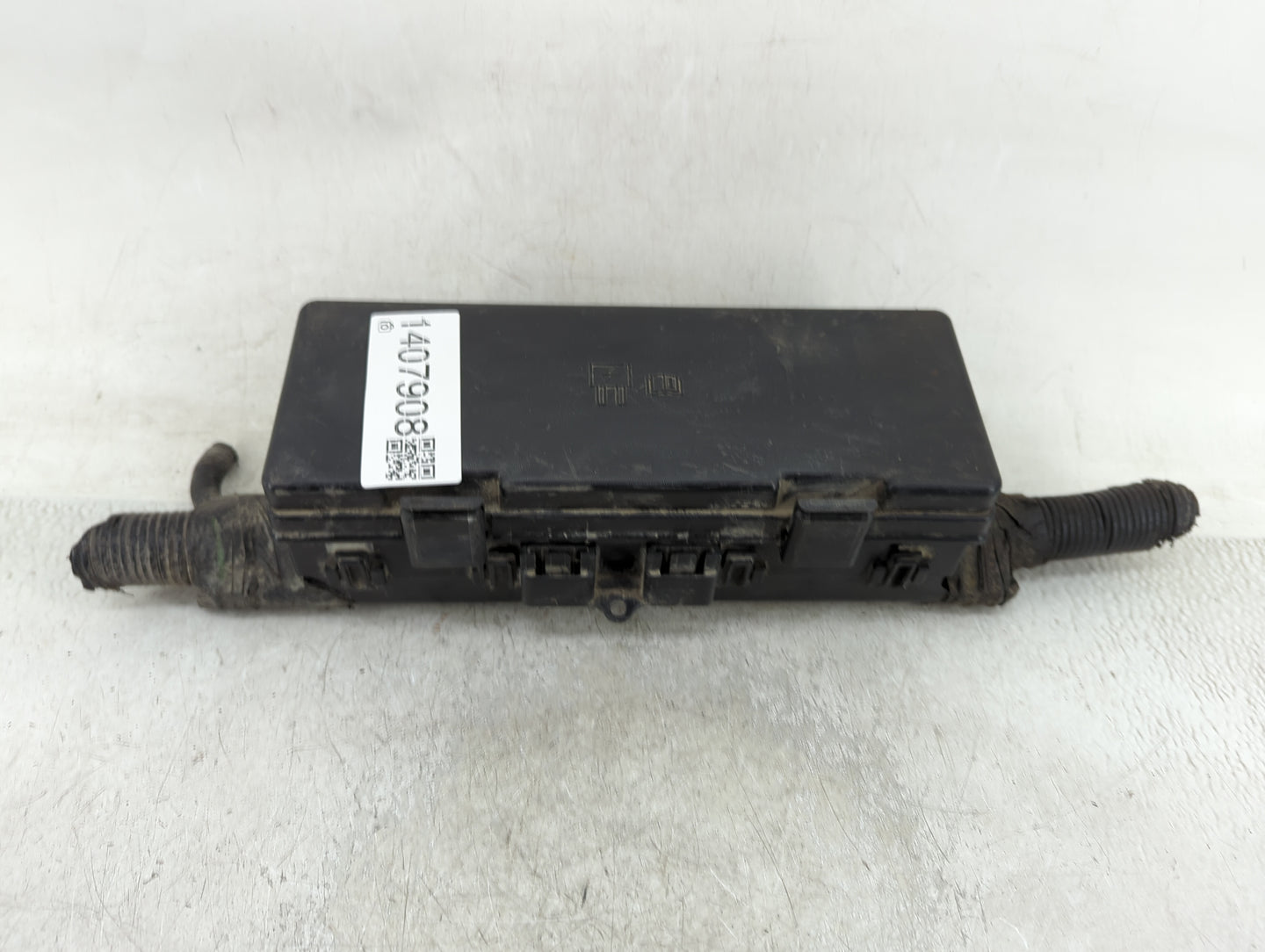 2009-2014 Ford Expedition Fusebox Fuse Box Panel Relay Module P/N:9L1T-14A003-BA Fits Fits 2009 2010 2011 2012 2013 2014 OEM