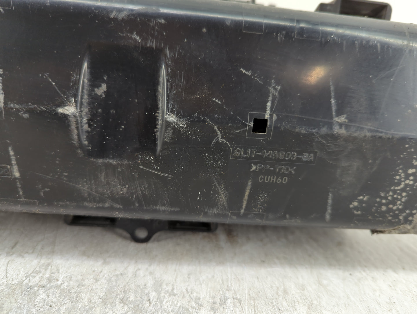 2009-2014 Ford Expedition Fusebox Fuse Box Panel Relay Module P/N:9L1T-14A003-BA Fits Fits 2009 2010 2011 2012 2013 2014 OEM
