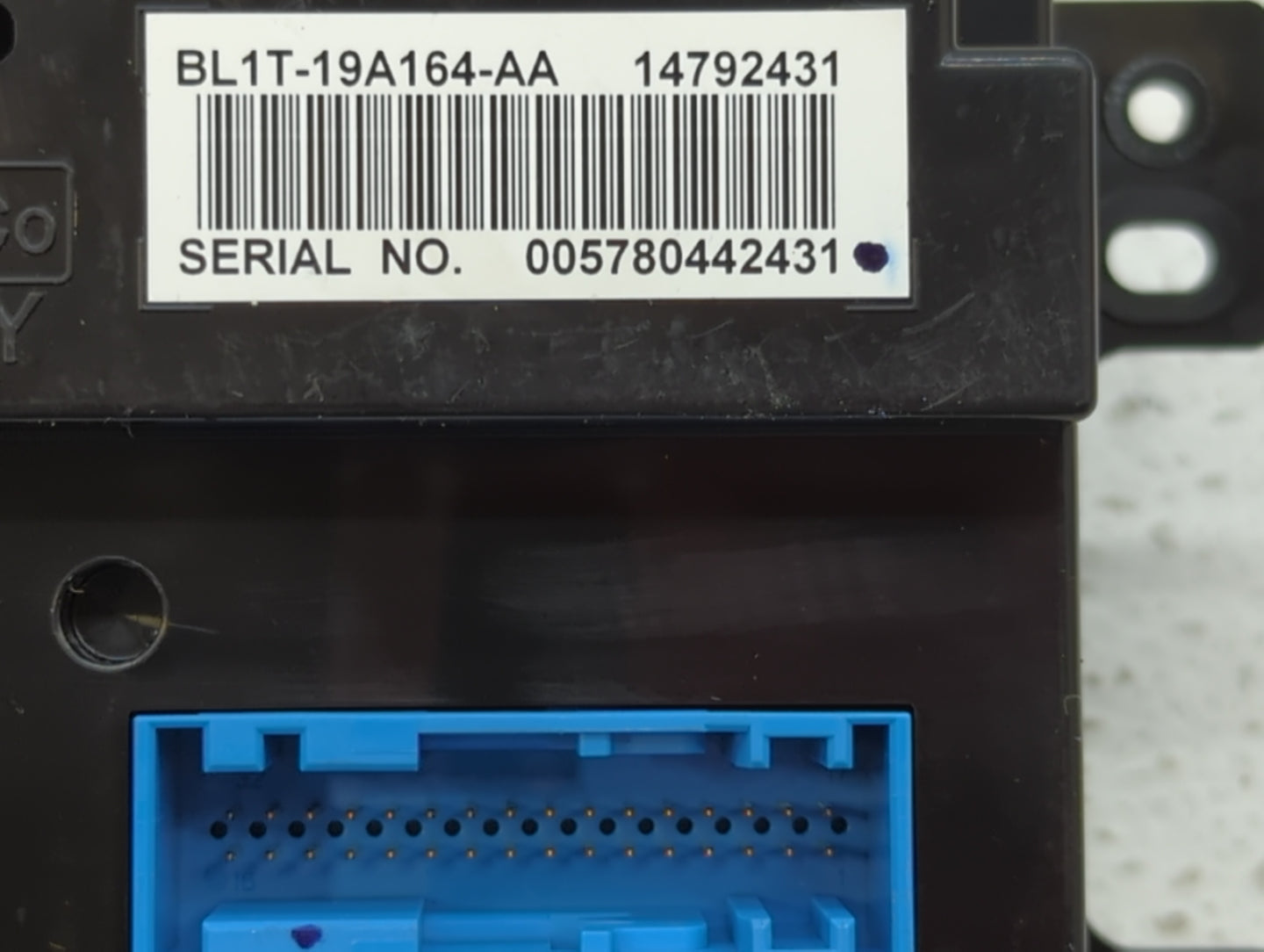 2013 Ford Expedition Radio Control Panel - Oemusedautoparts1.com