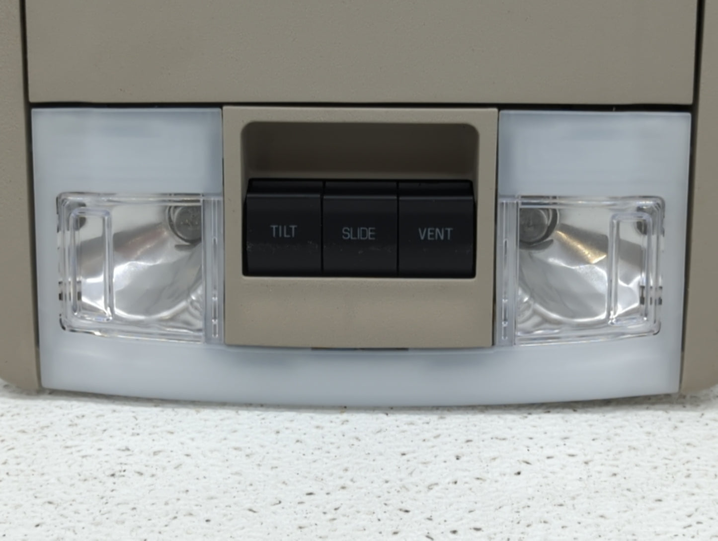 2009-2014 Ford Expedition Center Floor Console P/N:080 7452 Fits Fits 2009 2010 2011 2012 2013 2014 OEM Used Auto Parts - Oe