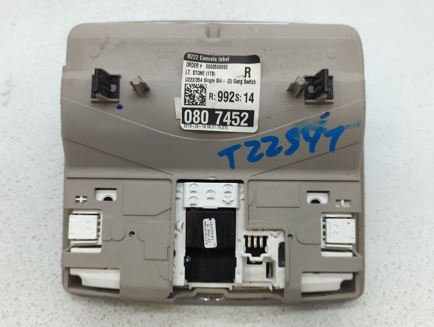 2009-2014 Ford Expedition Center Floor Console P/N:080 7452 Fits Fits 2009 2010 2011 2012 2013 2014 OEM Used Auto Parts - Oe