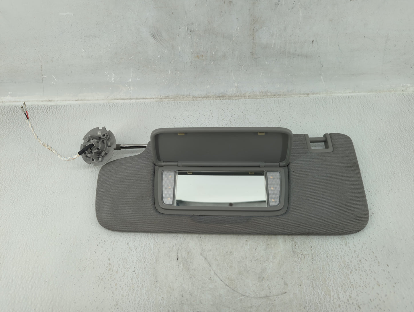 2013 Ford Expedition Sun Visor Shade Replacement Driver Left Mirror Fits OEM Used Auto Parts - Oemusedautoparts1.com