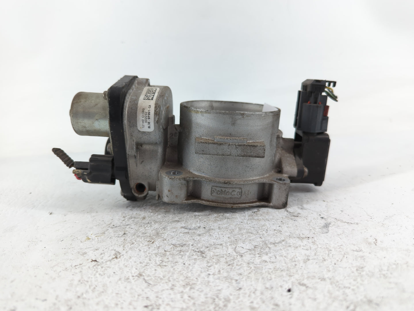 2013 Ford Expedition Throttle Body P/N:AG1E-9E928-AA D1216A-1445 Fits Fits 2010 2011 2012 2014 OEM Used Auto Parts - Oemused