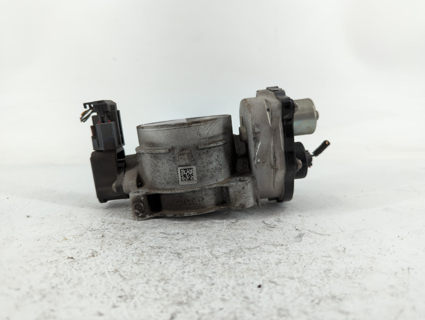 2013 Ford Expedition Throttle Body P/N:AG1E-9E928-AA D1216A-1445 Fits Fits 2010 2011 2012 2014 OEM Used Auto Parts - Oemused