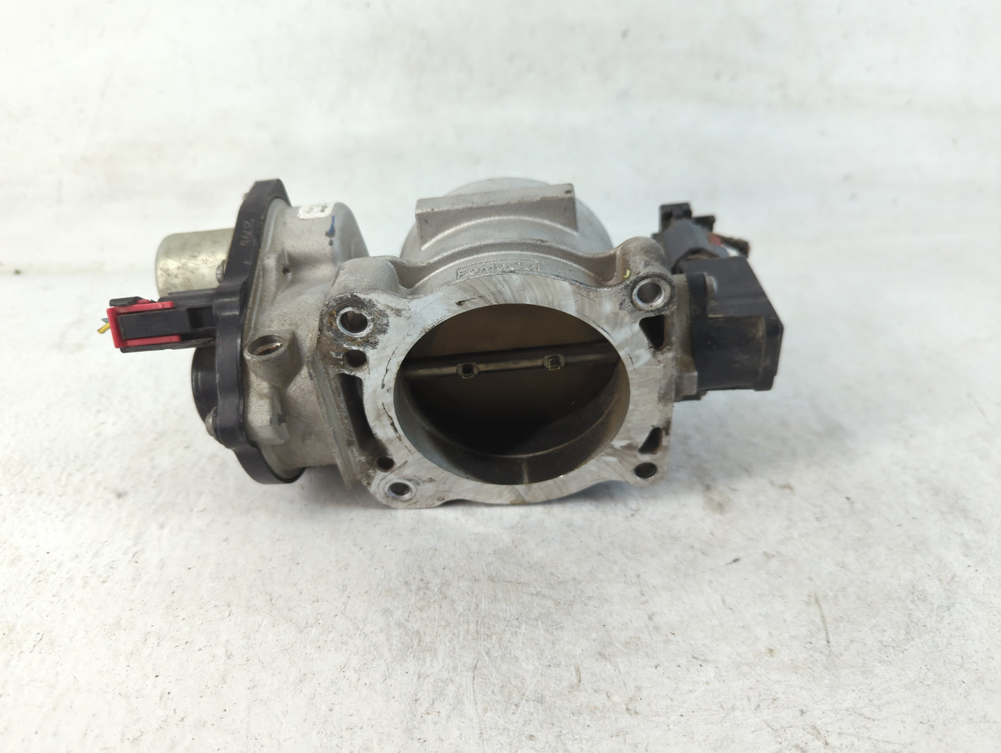 2013 Ford Expedition Throttle Body P/N:10033 C108Q 8L3E-9F991-CA Fits Fits 2010 2011 2012 2014 OEM Used Auto Parts - Oemused