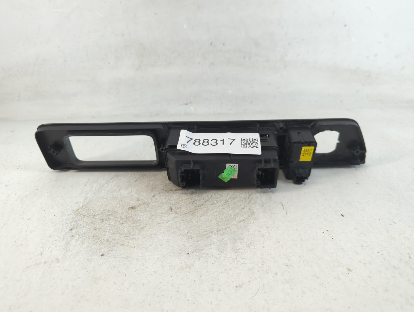 2013 Ford Expedition Master Power Window Switch Replacement Driver Side Left P/N:8C3T-14963-AAW Fits OEM Used Auto Parts - O