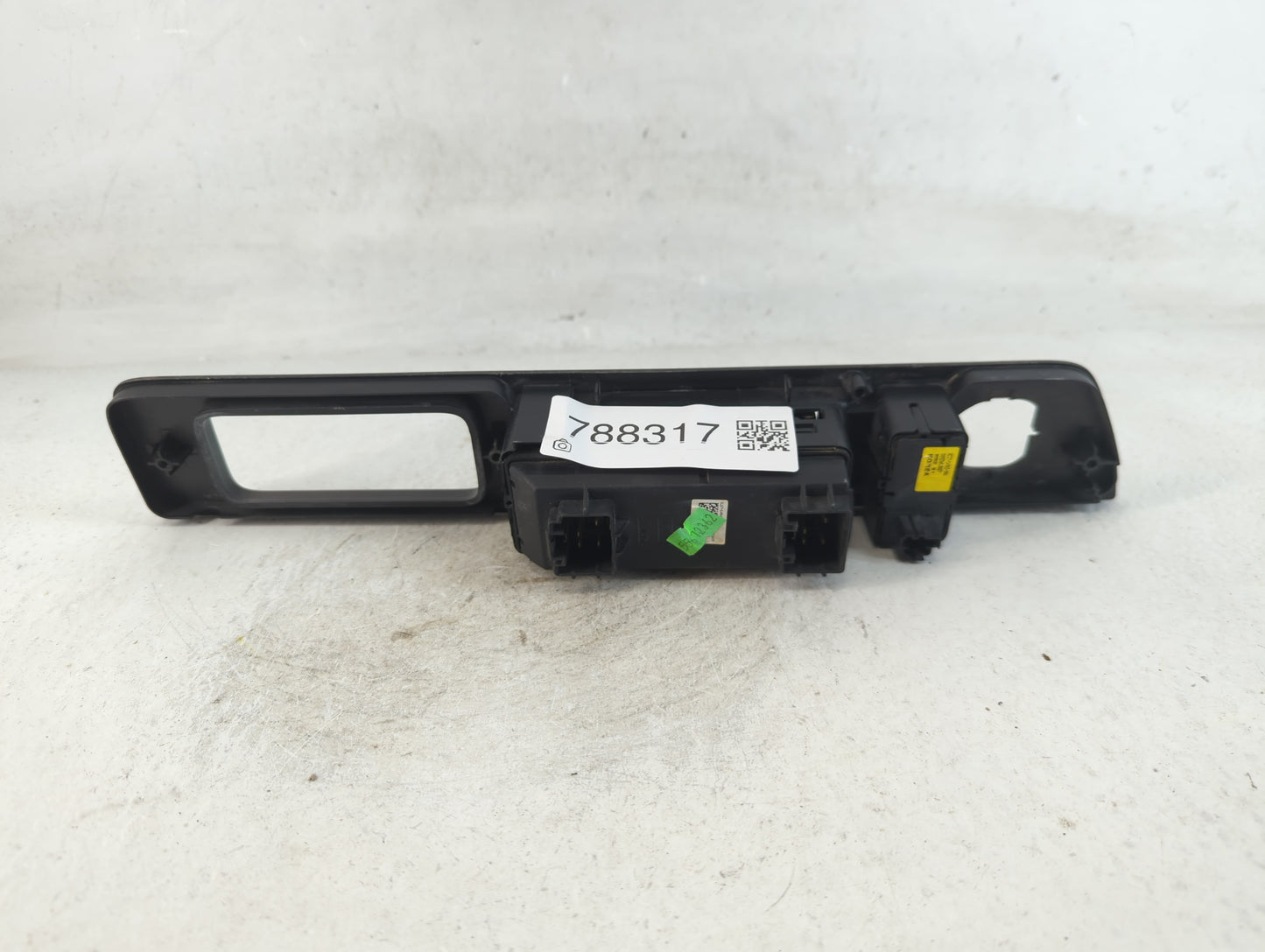 2013 Ford Expedition Master Power Window Switch Replacement Driver Side Left P/N:8C3T-14963-AAW Fits OEM Used Auto Parts - O