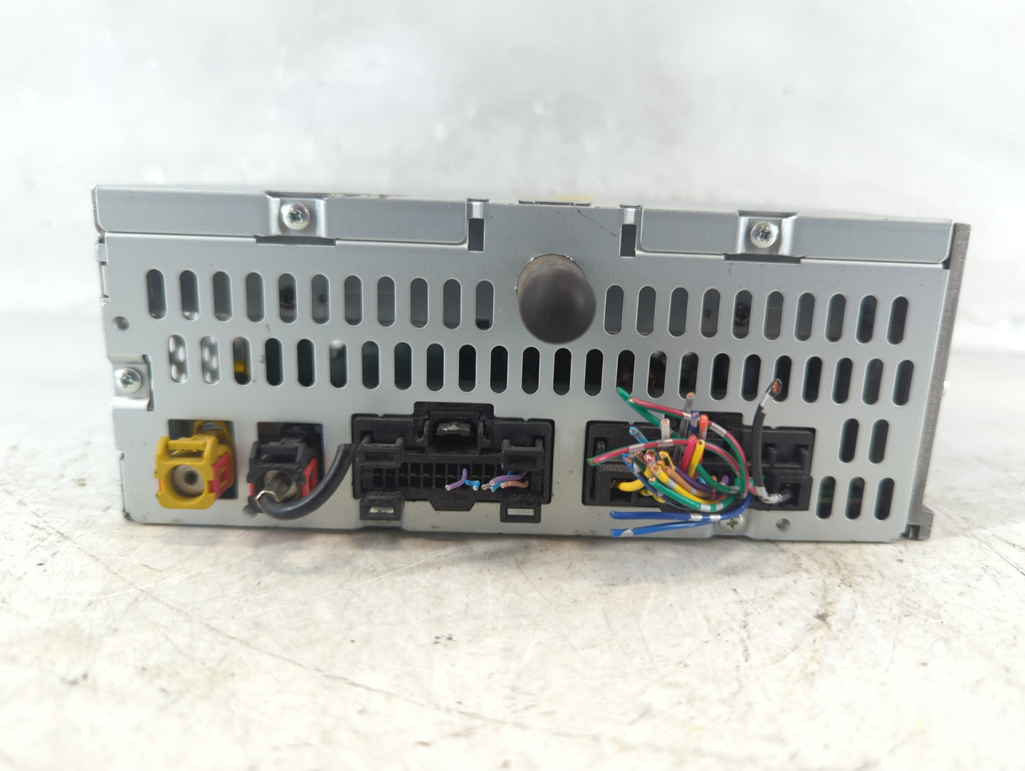 2013 Ford Explorer Radio AM FM Cd Player Receiver Replacement P/N:DB5T-19C107-BC Fits OEM Used Auto Parts - Oemusedautoparts