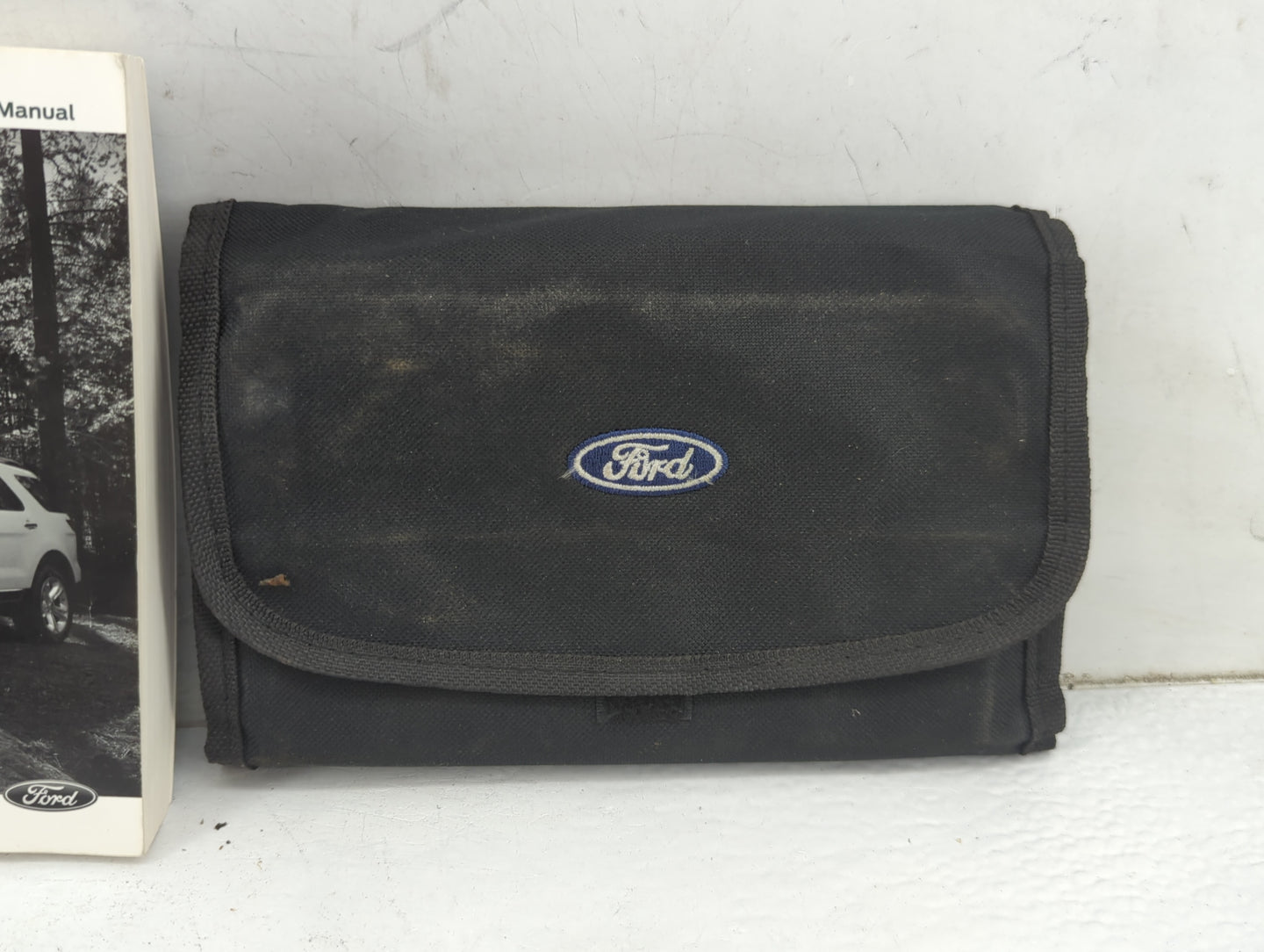 2013 Ford Explorer Owners Manual Book Guide OEM Used Auto Parts - Oemusedautoparts1.com
