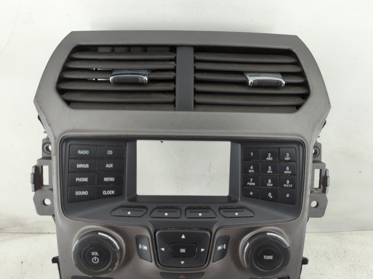 2013 Ford Explorer Radio AM FM Cd Player Receiver Replacement P/N:DB5T-18A802-AA Fits OEM Used Auto Parts - Oemusedautoparts