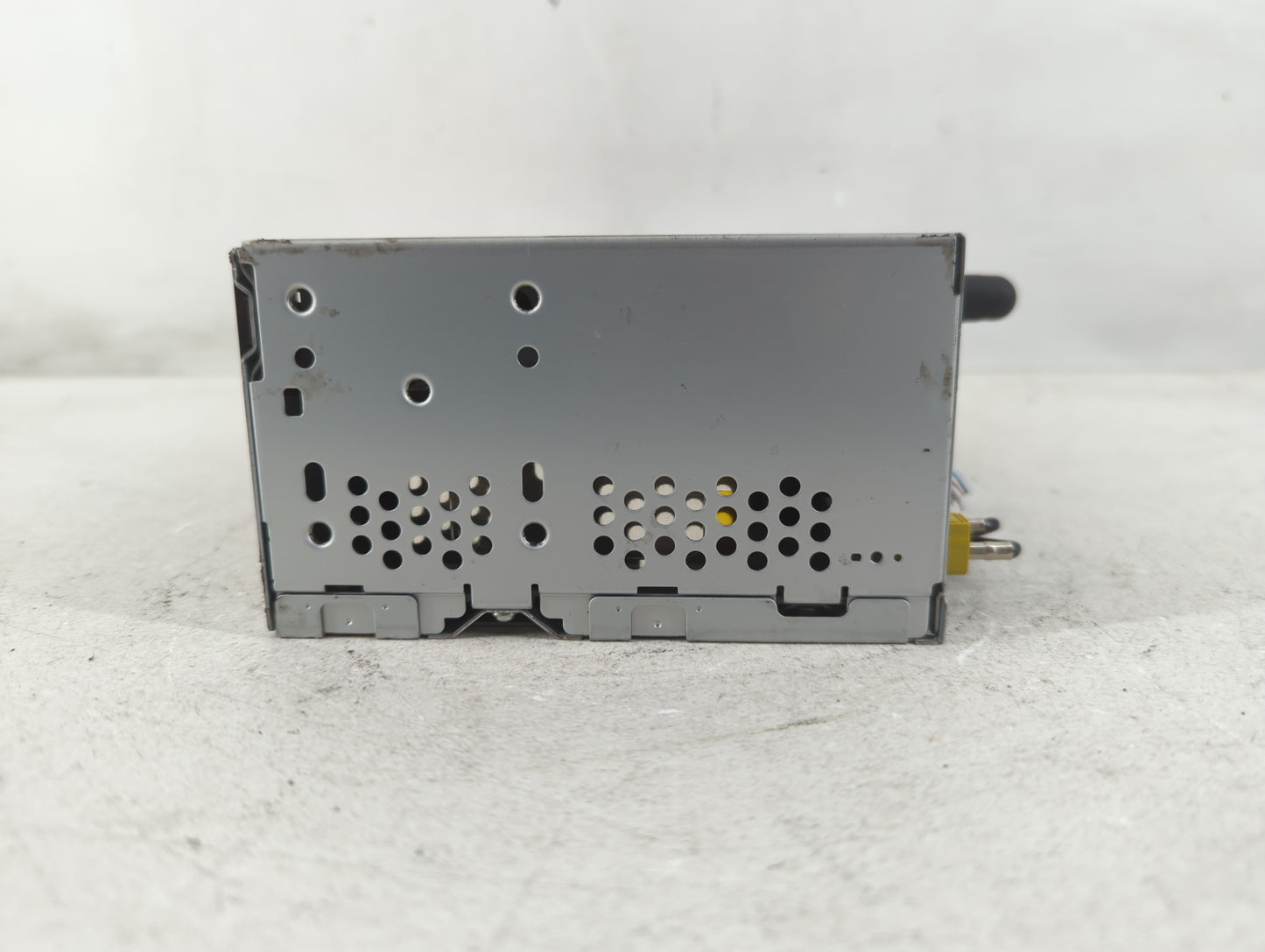 2013 Ford Explorer Radio AM FM Cd Player Receiver Replacement P/N:DB5T 19C107 FD Fits OEM Used Auto Parts - Oemusedautoparts