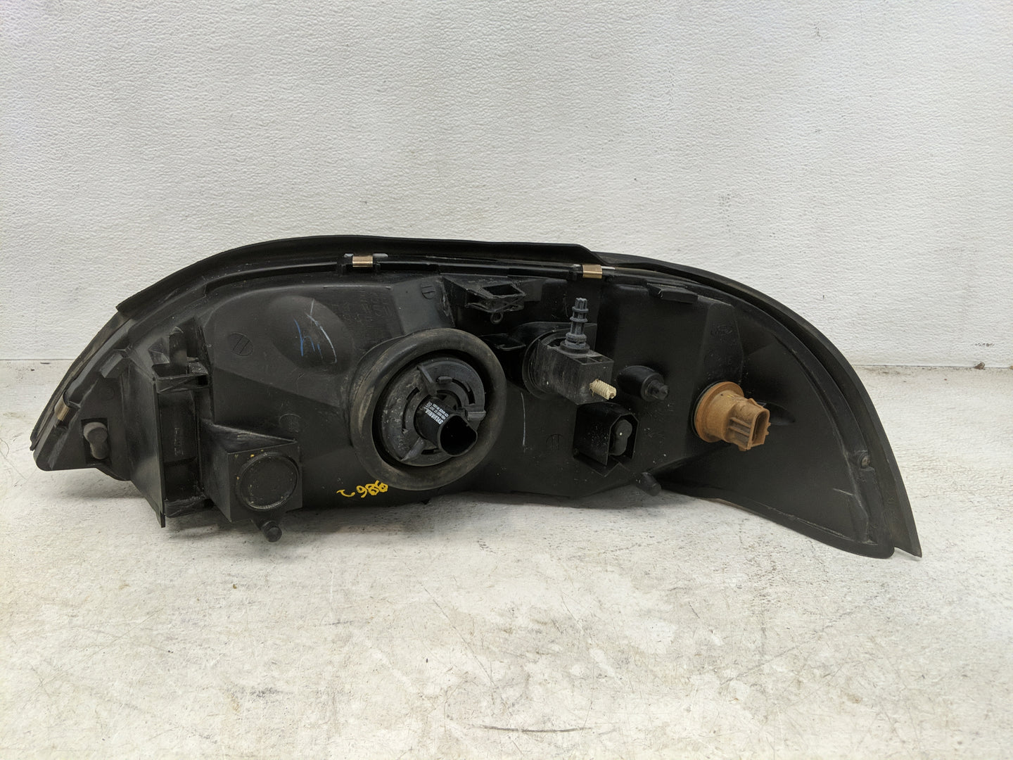2013-2015 Ford Explorer Passenger Right Oem Head Light Headlight Lamp - Oemusedautoparts1.com