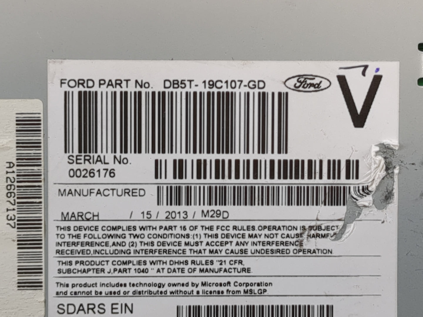 2013-2014 Ford Explorer Radio AM FM Cd Player Receiver Replacement P/N:DB5T-19C107-GD Fits Fits 2013 2014 OEM Used Auto Part