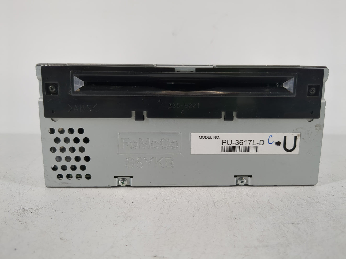 2013 Ford Explorer Radio AM FM Cd Player Receiver Replacement P/N:DB5T 19C107 FD Fits OEM Used Auto Parts - Oemusedautoparts