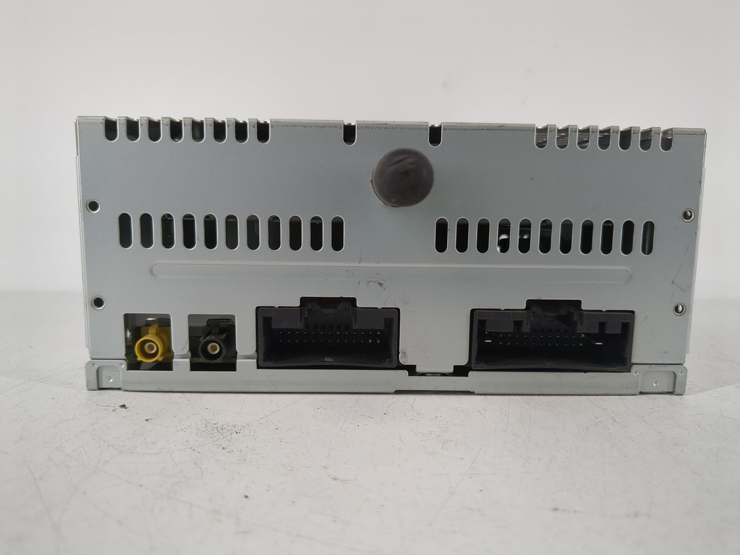 2013 Ford Explorer Radio AM FM Cd Player Receiver Replacement P/N:DB5T 19C107 FD Fits OEM Used Auto Parts - Oemusedautoparts