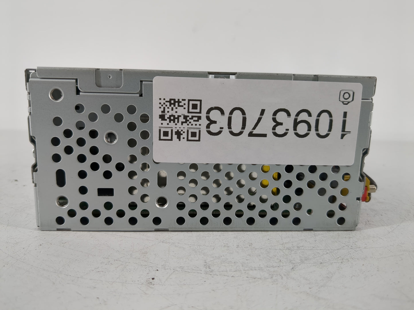 2013 Ford Explorer Radio AM FM Cd Player Receiver Replacement P/N:DB5T-19C107-DD DB5T-19C107-DE Fits OEM Used Auto Parts - O