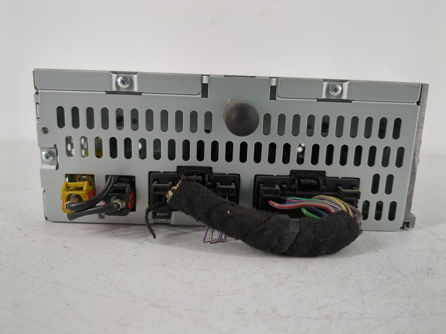 2013 Ford Explorer Radio AM FM Cd Player Receiver Replacement P/N:DB5T-19C107-DD DB5T-19C107-DE Fits OEM Used Auto Parts - O