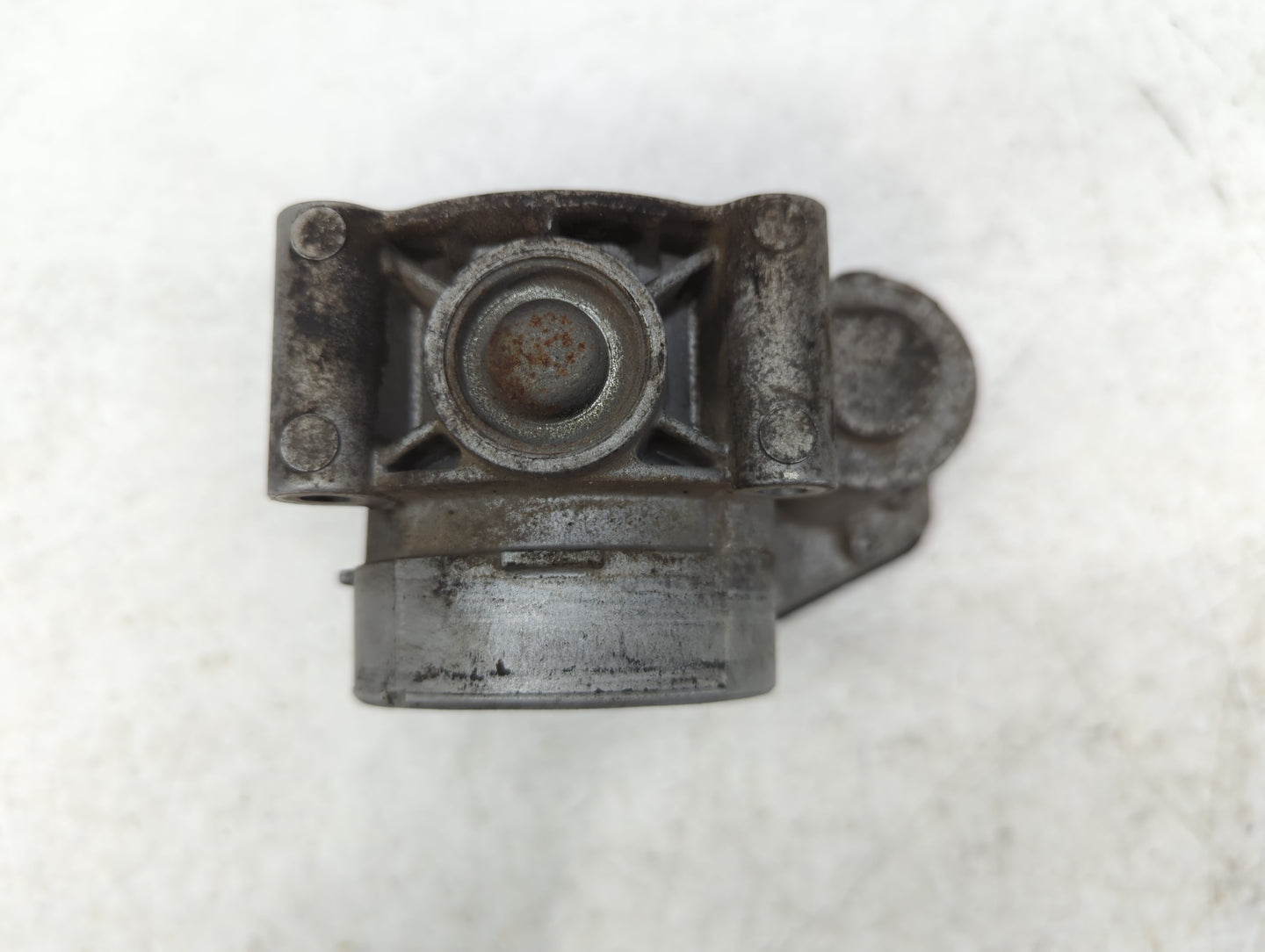 2012-2015 Ford Explorer Throttle Body P/N:9L8E-BG Fits Fits 2012 2013 2014 2015 2016 2017 OEM Used Auto Parts - Oemusedautop