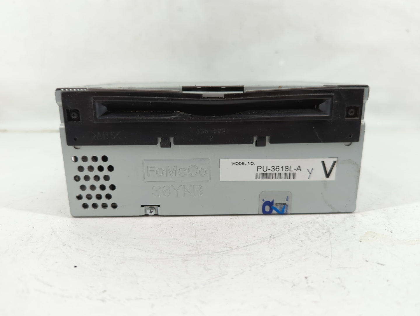 2013 Ford Explorer Radio AM FM Cd Player Receiver Replacement P/N:DB5T-19C107-GC Fits OEM Used Auto Parts - Oemusedautoparts