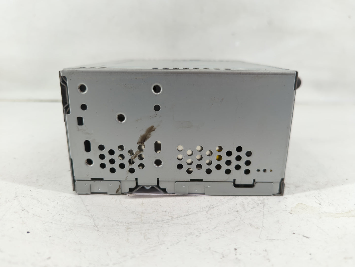 2013 Ford Explorer Radio AM FM Cd Player Receiver Replacement P/N:DB5T-19C107-GC Fits OEM Used Auto Parts - Oemusedautoparts