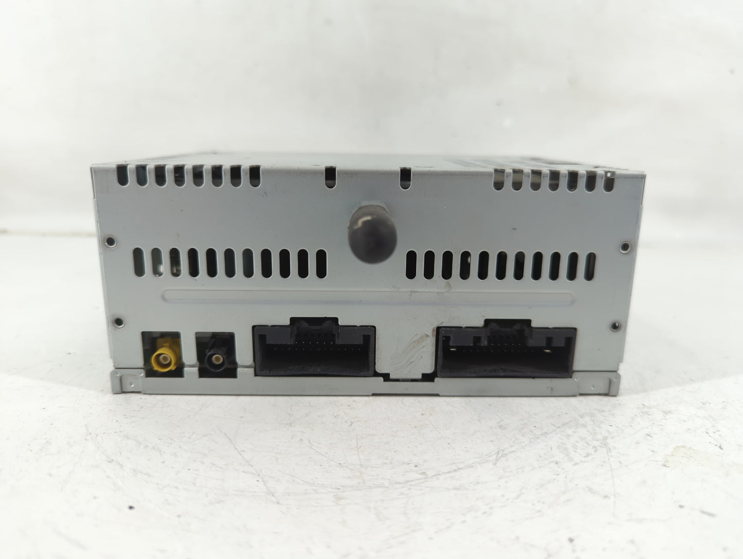 2013 Ford Explorer Radio AM FM Cd Player Receiver Replacement P/N:DB5T-19C107-GC Fits OEM Used Auto Parts - Oemusedautoparts