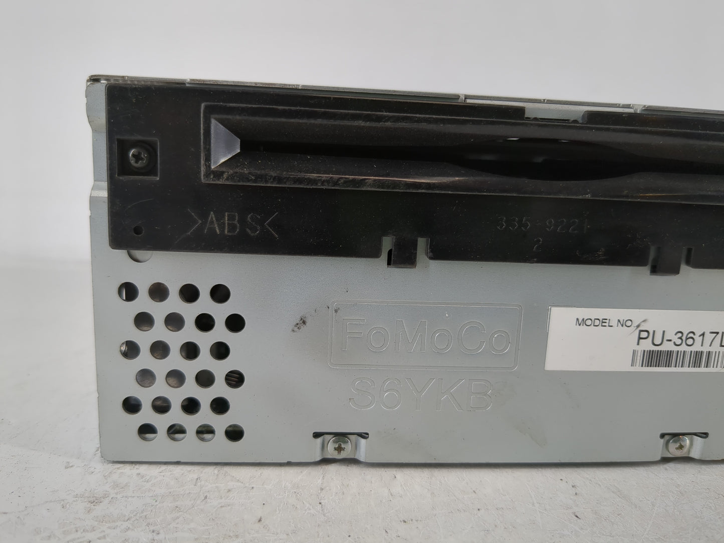 2013 Ford Explorer Radio AM FM Cd Player Receiver Replacement P/N:DB5T-19C107-FC Fits OEM Used Auto Parts - Oemusedautoparts