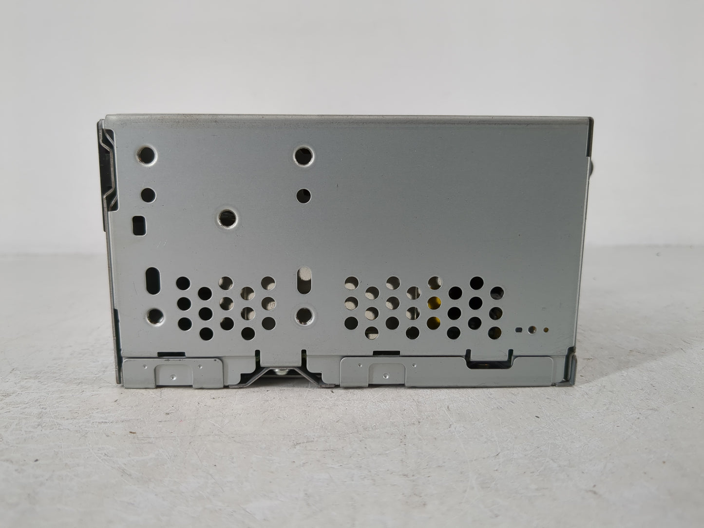 2013 Ford Explorer Radio AM FM Cd Player Receiver Replacement P/N:DB5T-19C107-FC Fits OEM Used Auto Parts - Oemusedautoparts