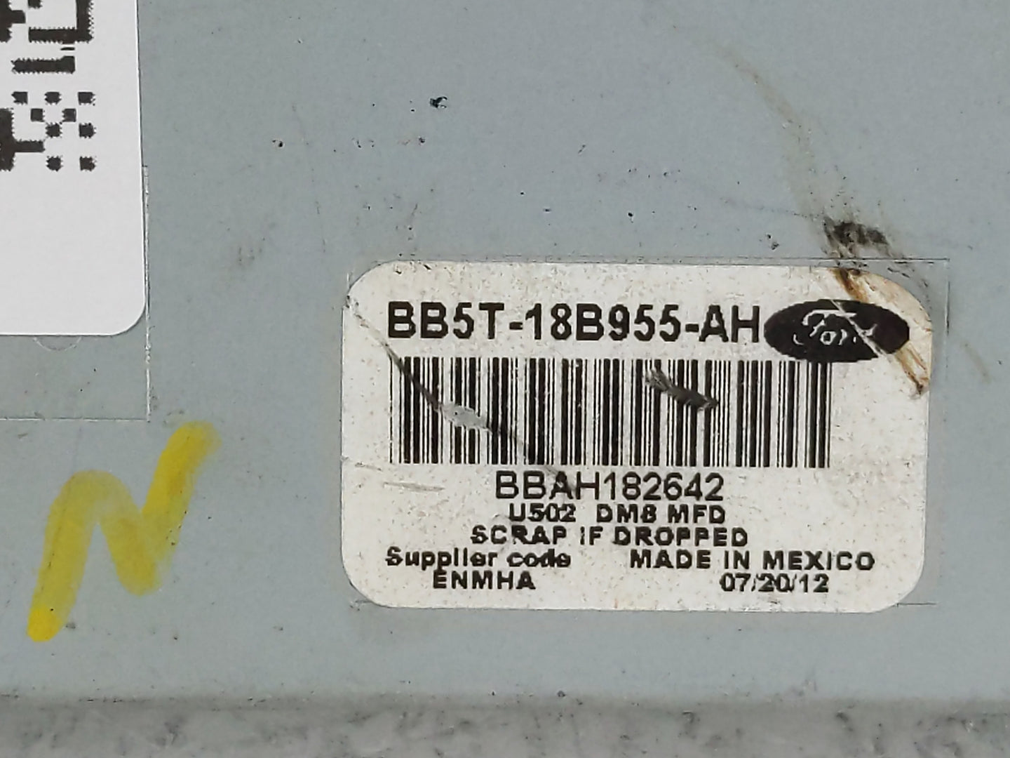 2011-2013 Ford Explorer Information Display Screen - Oemusedautoparts1.com