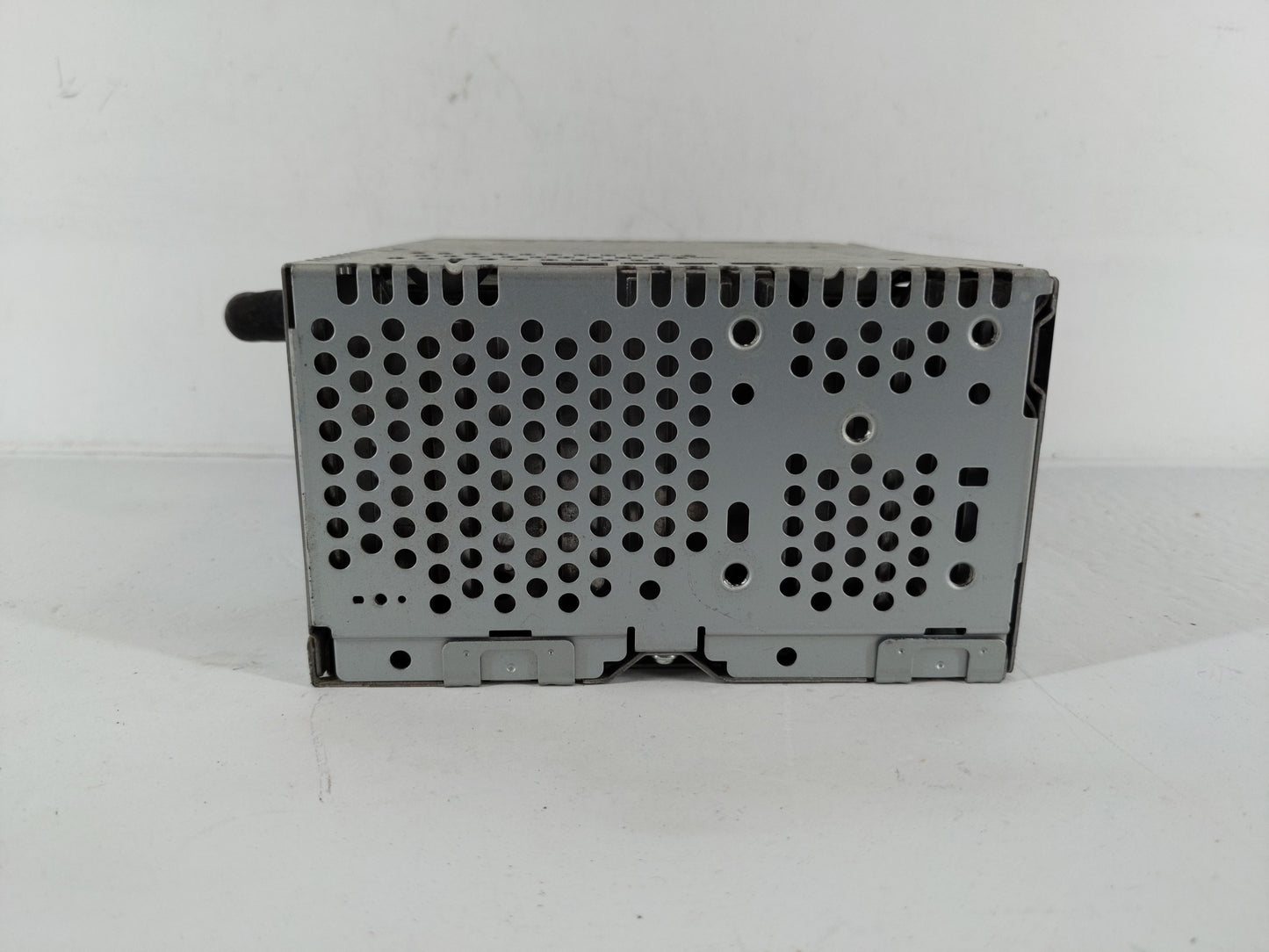 2013 Ford Explorer Radio AM FM Cd Player Receiver Replacement P/N:DB5T 19C107 FD Fits OEM Used Auto Parts - Oemusedautoparts