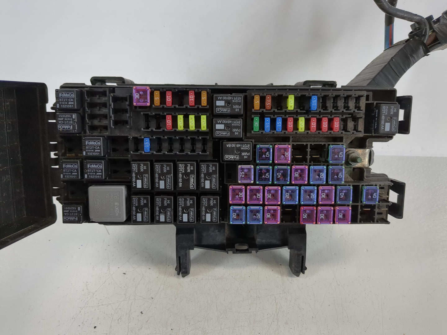 2013 Ford Explorer Fusebox Fuse Box Panel Relay Module P/N:BT4T-14A003-AA Fits OEM Used Auto Parts - Oemusedautoparts1.com