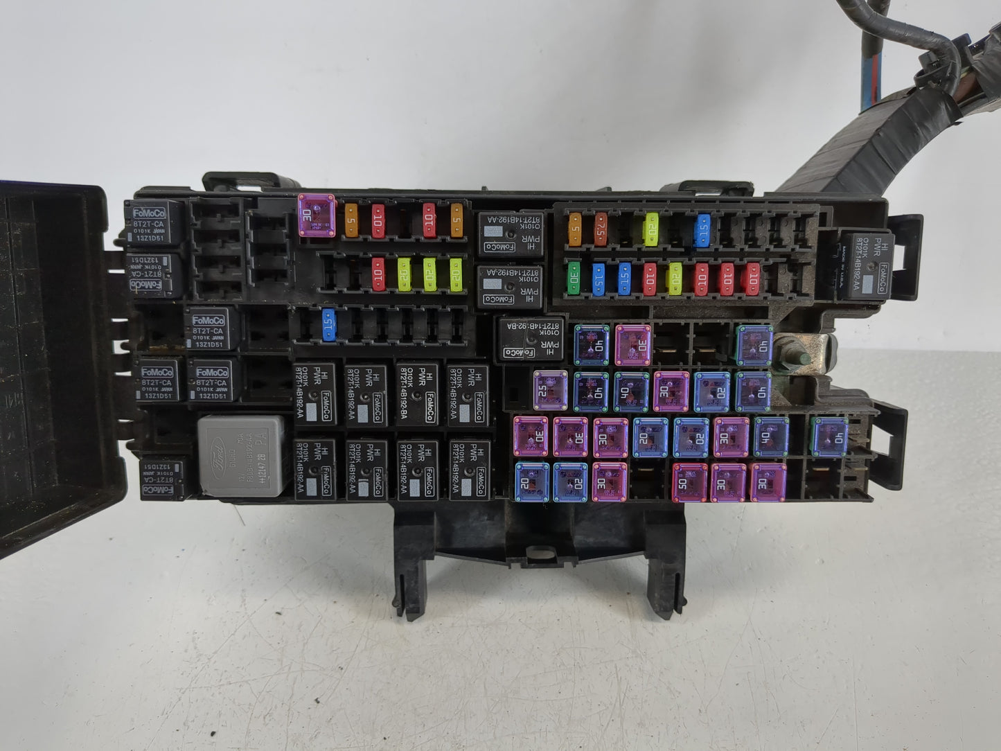 2013 Ford Explorer Fusebox Fuse Box Panel Relay Module P/N:BT4T-14A003-AA Fits OEM Used Auto Parts - Oemusedautoparts1.com