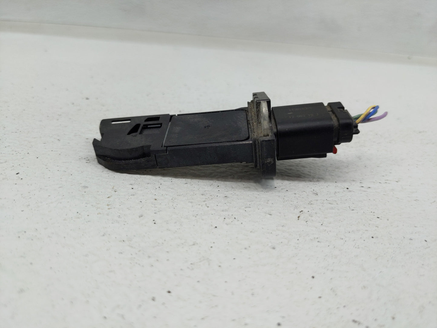 2013-2015 Ford Explorer Mass Air Flow Meter Maf - Oemusedautoparts1.com