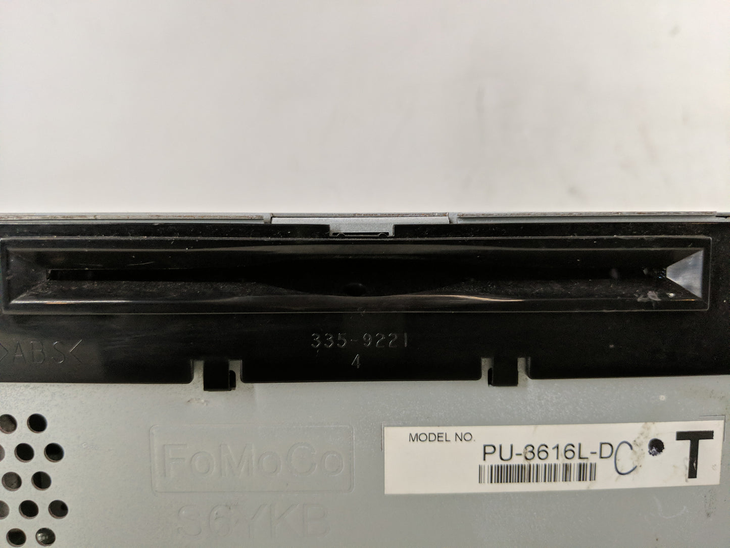 2013-2015 Ford Explorer Radio AM FM Cd Player Receiver Replacement Fits Fits 2013 2014 2015 OEM Used Auto Parts - Oemusedaut