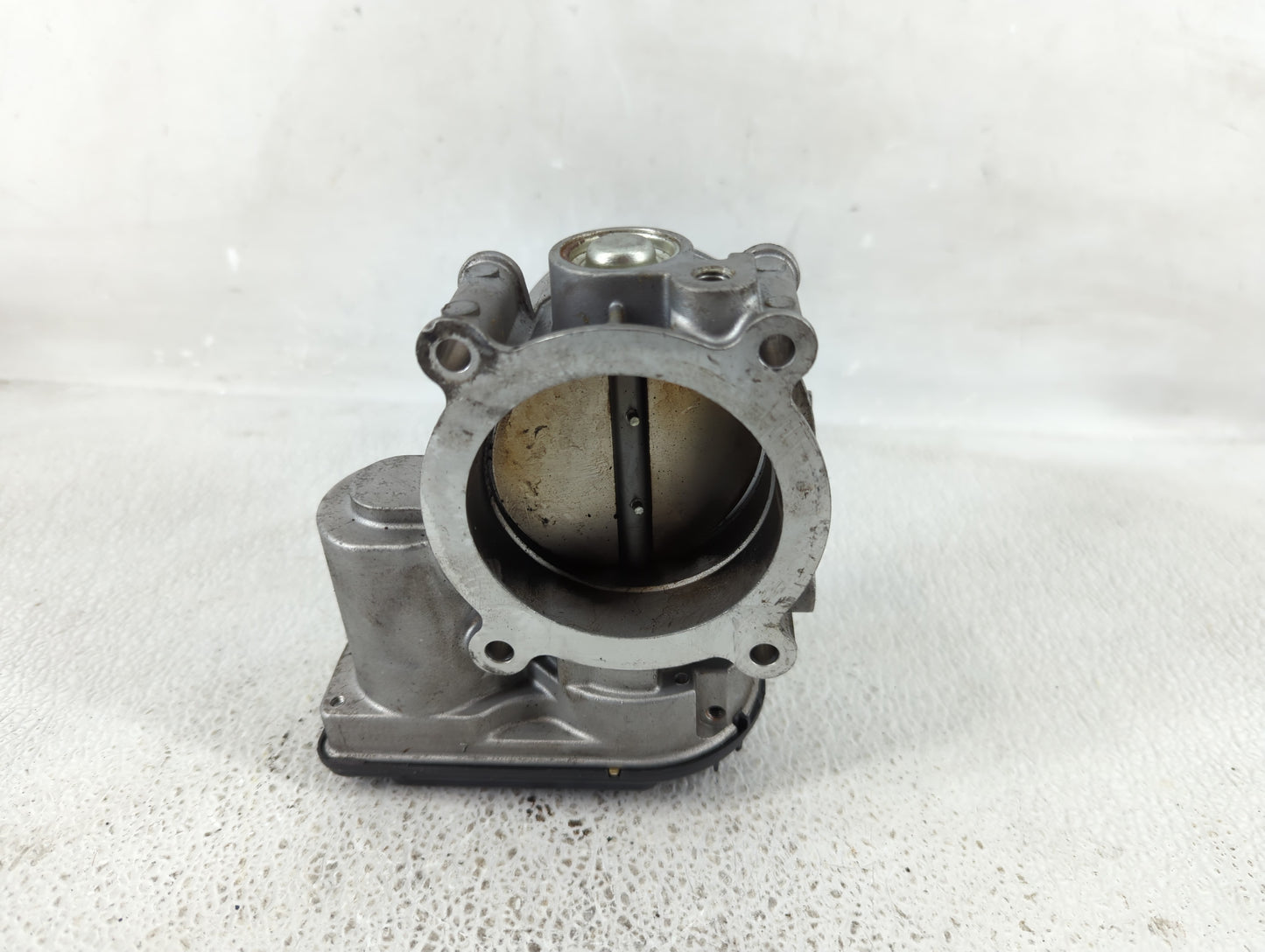 2011-2019 Ford Explorer Throttle Body P/N:121364002160 Fits Fits 2011 2012 2013 2014 2015 2016 2017 2018 2019 OEM Used Auto 