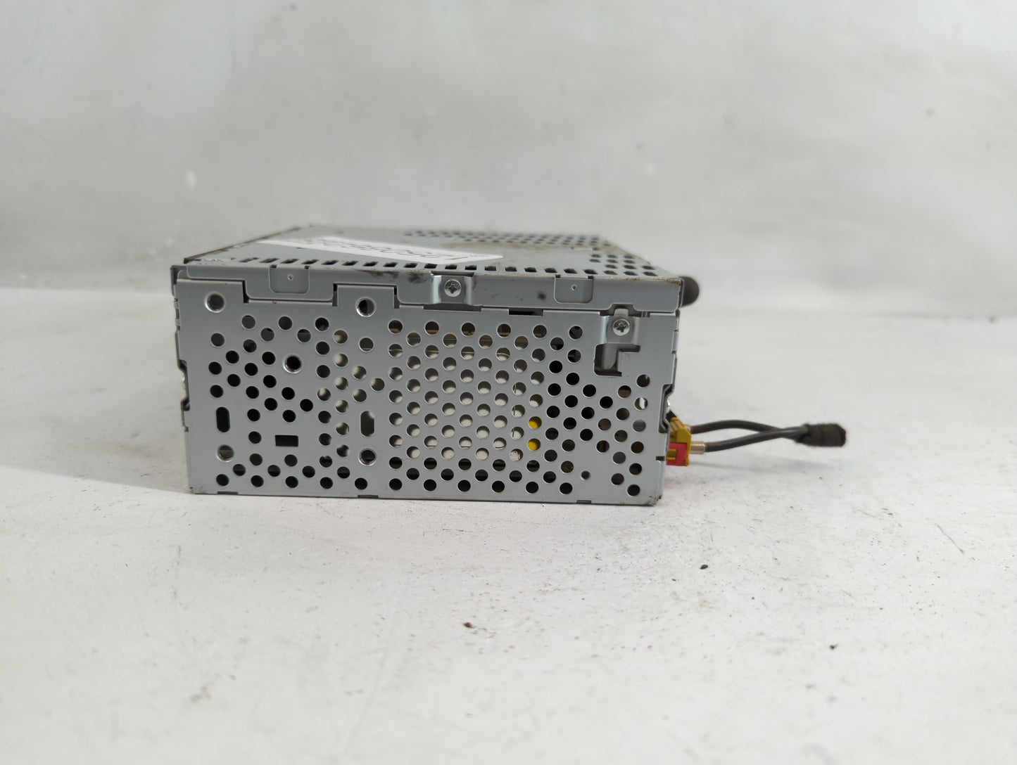 2013 Ford Explorer Radio AM FM Cd Player Receiver Replacement P/N:DB5T-19C107-DE Fits OEM Used Auto Parts - Oemusedautoparts