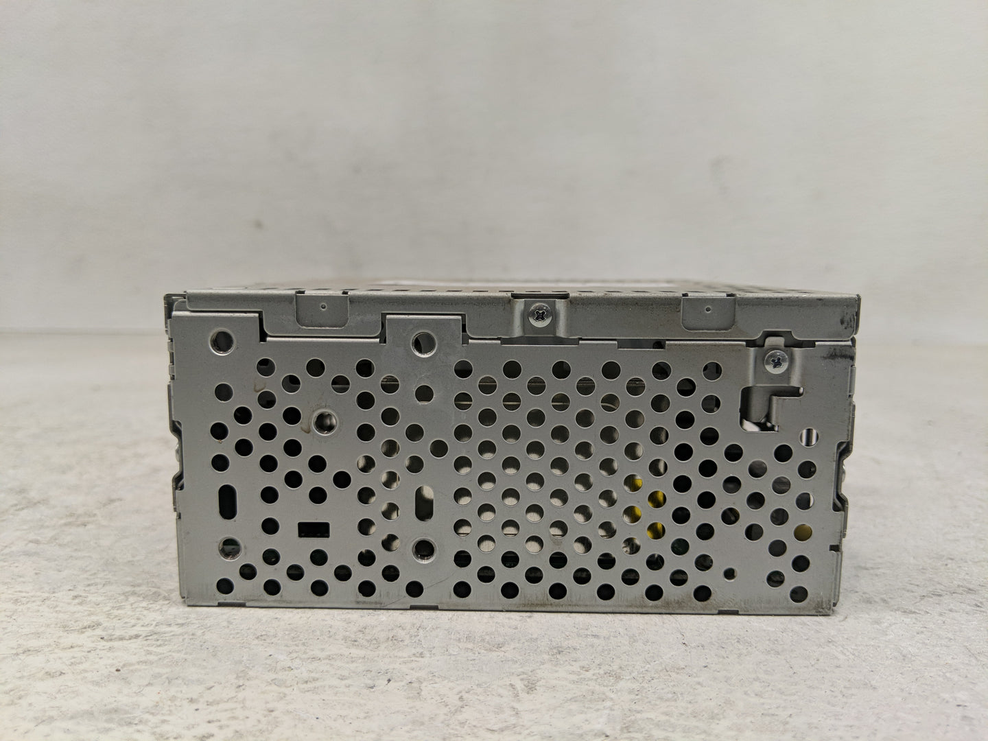 2013 Ford Explorer Radio AM FM Cd Player Receiver Replacement P/N:DB5T-19C107-DE Fits OEM Used Auto Parts - Oemusedautoparts