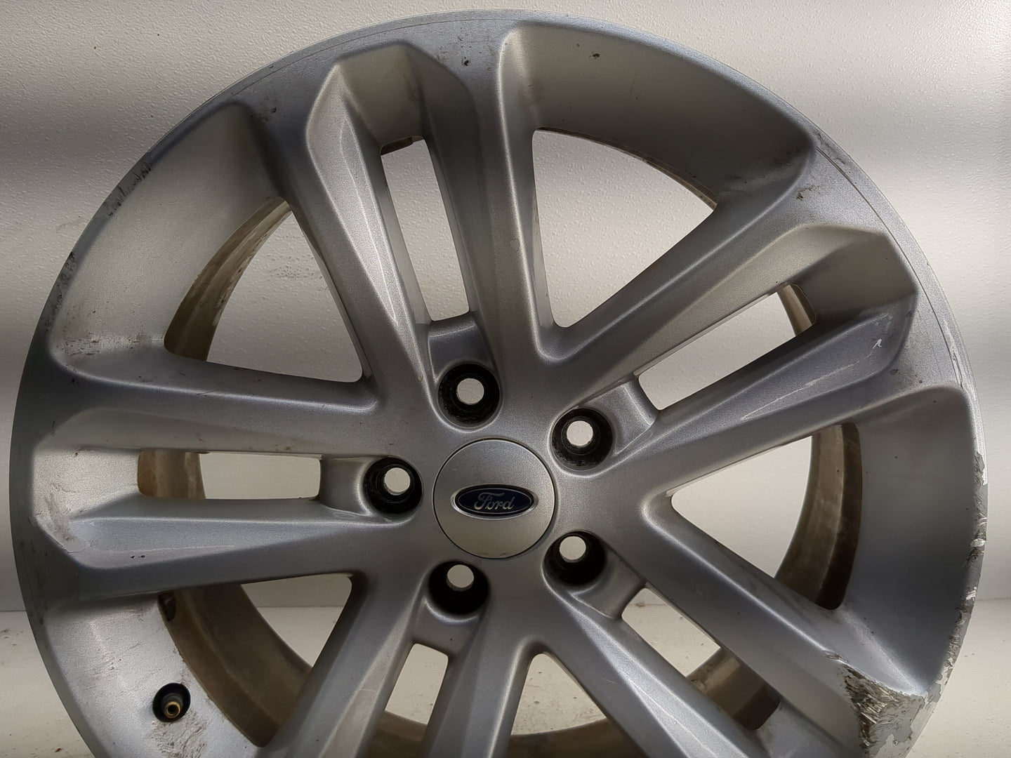 2011-2017 Ford Explorer Oem Wheel Rim - Oemusedautoparts1.com