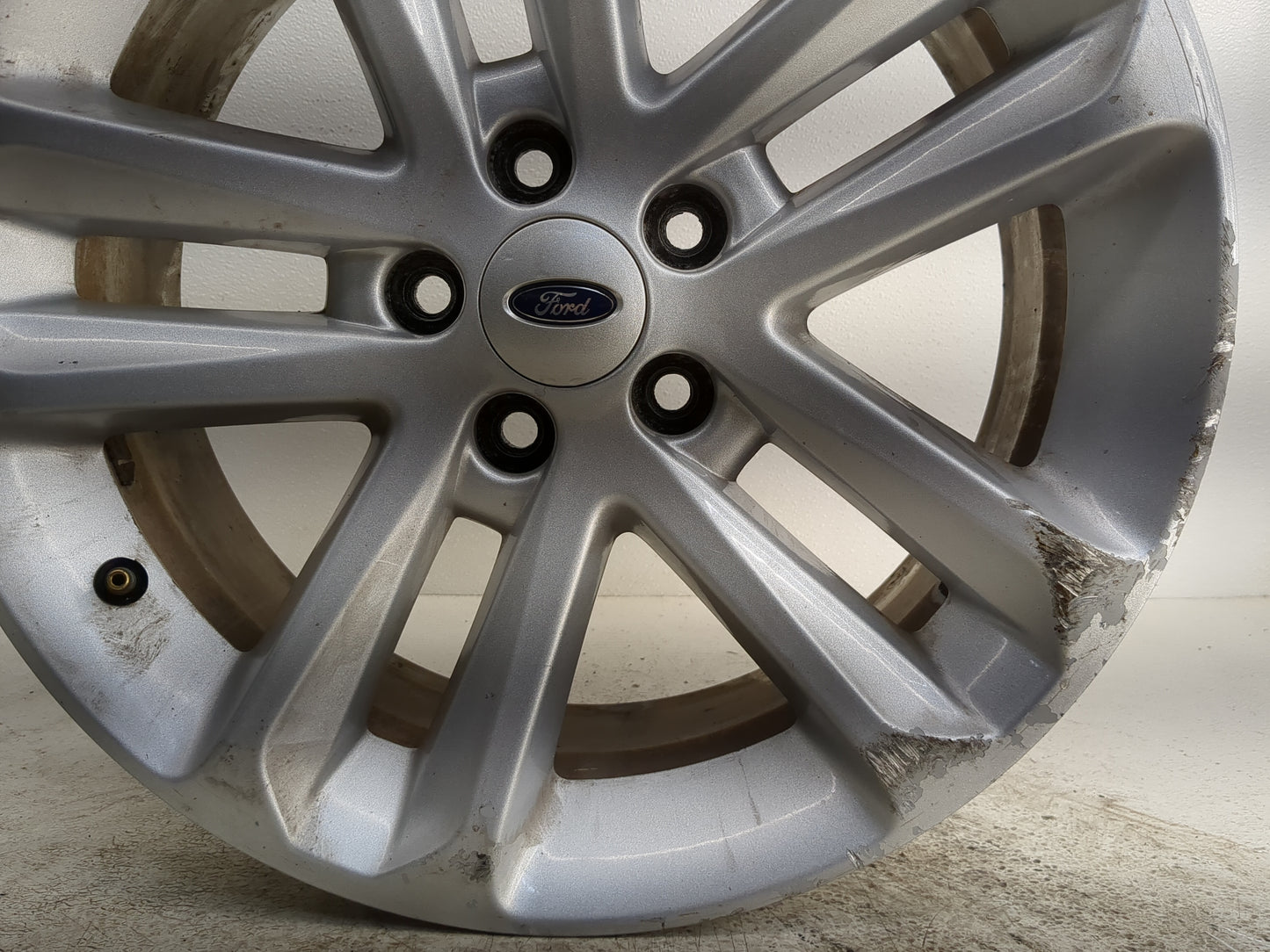 2011-2017 Ford Explorer Oem Wheel Rim - Oemusedautoparts1.com