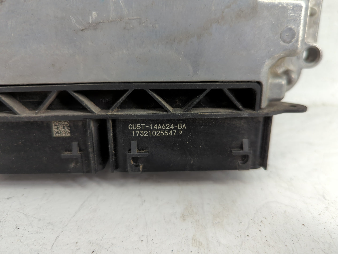 2013-2015 Ford Explorer PCM Engine Control Computer ECU ECM PCU OEM P/N:CU5T-14A624-BA 0 261 S19 074 Fits OEM Used Auto Part